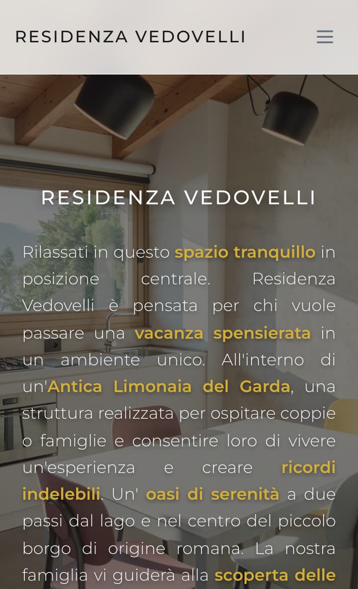 Homepage del sito realizzato per Residenza Vedovelli, su telefono